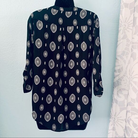 Pink Republic Floral Print Blouse. Size XS - Picture 7 of 14